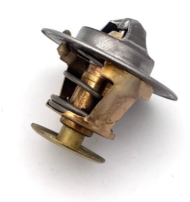 VERNET Thermostat mit Dichtung passend für Renault u.a. VERNET Thermostat mit Dichtung passend für Renault u.a.